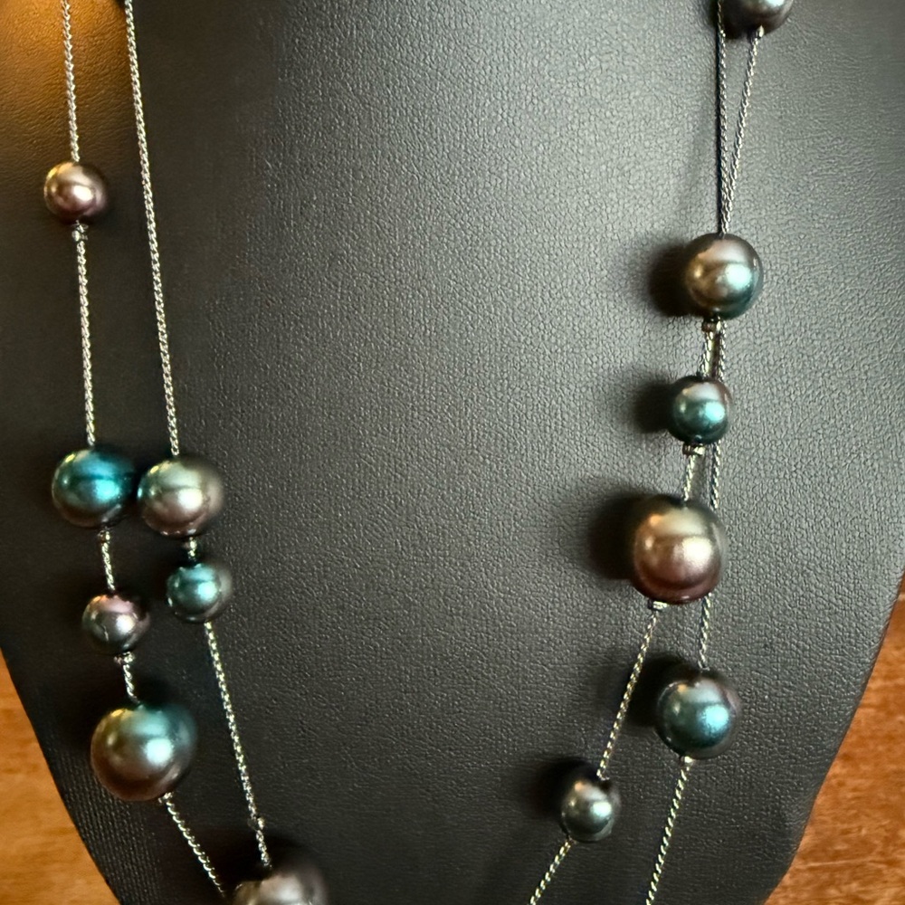 Elegant Multicolor Pearl Necklace